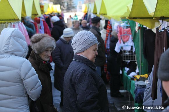 В Сестрорецке открылась ярмарка 