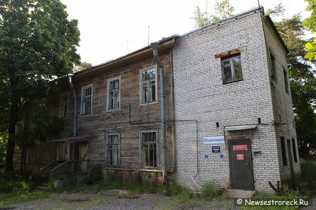 В Петербурге четыре столетние дачи получили статус памятников