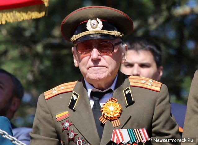 101 год исполнилось ветерану ВОВ Валентину Рослякову